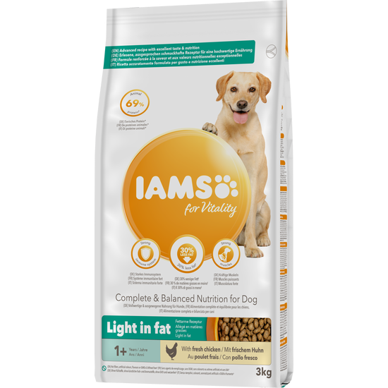 IAMS for Vitality Light zsírszegény száraztáp felnőtt kutyák számára friss csirkehússal 3Kg