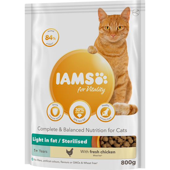 IAMS for Vitality zsírszegény macskatáp elhízásra hajlamos macskáknak friss csirkével 800g