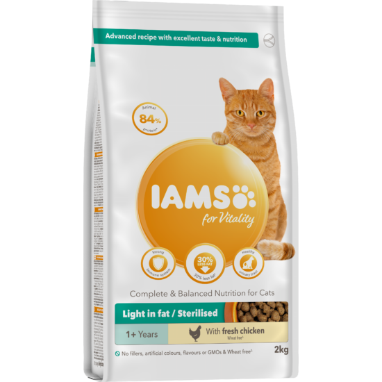 IAMS for Vitality zsírszegény macskatáp elhízásra hajlamos macskáknak friss csirkével 2Kg