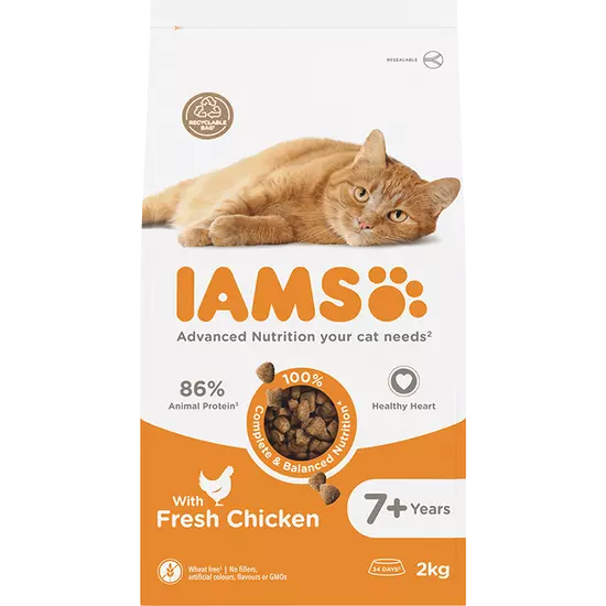 IAMS Advanced Nutrition száraz macskatáp idős macskáknak friss csirkével 2Kg